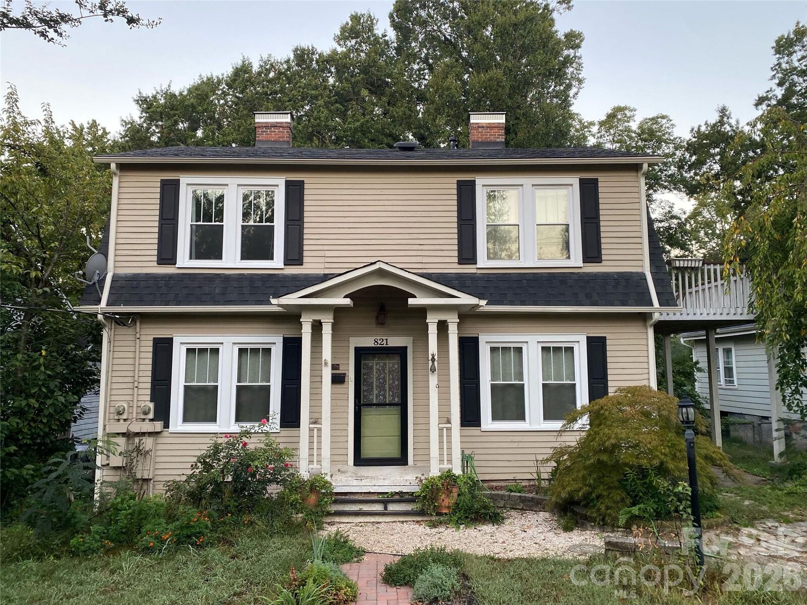 Property Photo:  821 S Chester Street  NC 28052 