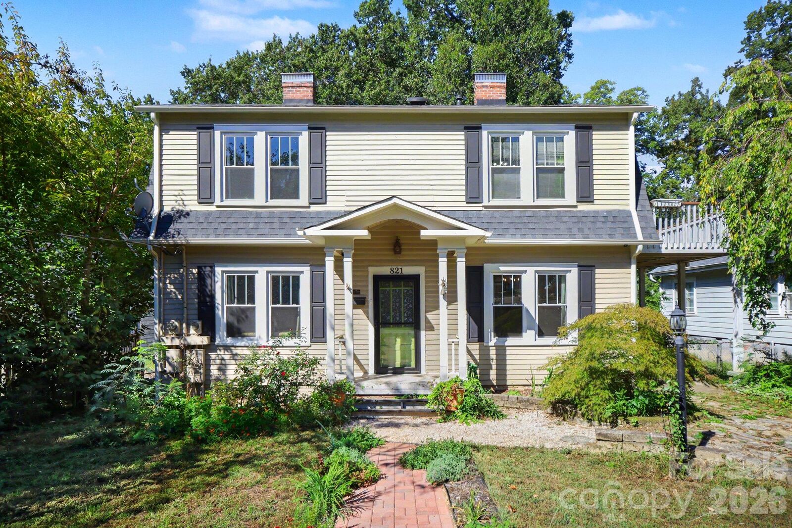 Property Photo: 821 S Chester Street NC 28052