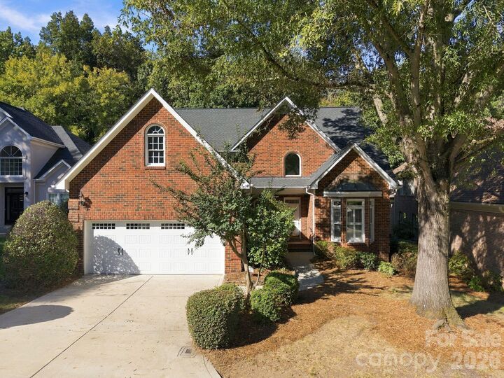 Property Photo:  10417 Newberry Park Lane  NC 28277 