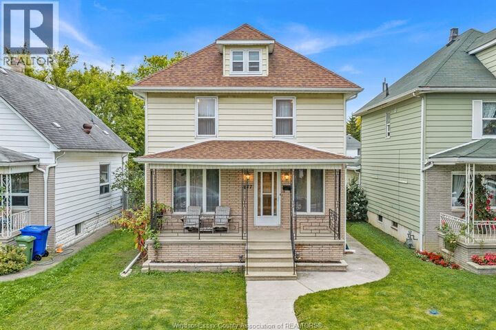 Property Photo:  877 Pierre Avenue  ON N9A 2K6 