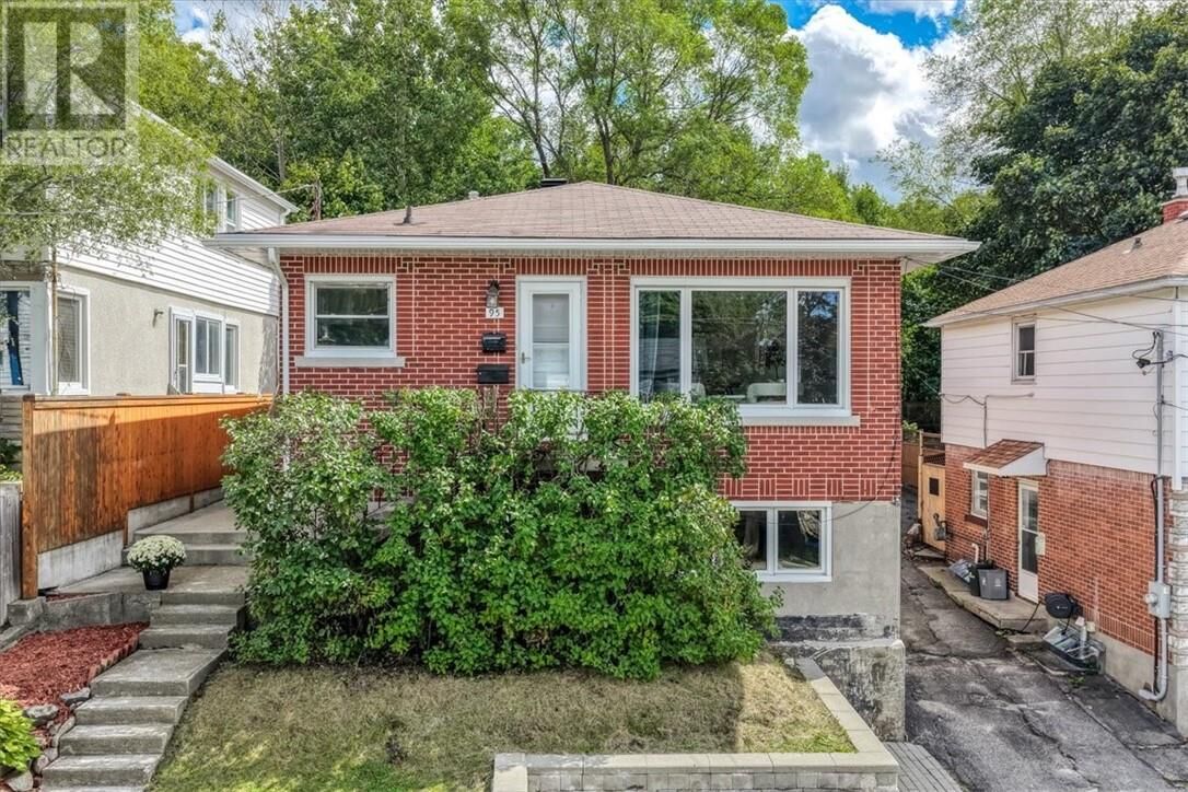 Property Photo:  95 Hyland Drive  ON P3E 1R7 