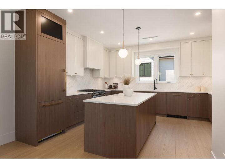 Property Photo: 6525 Dufferin Avenue 1 BC V5H 3T2