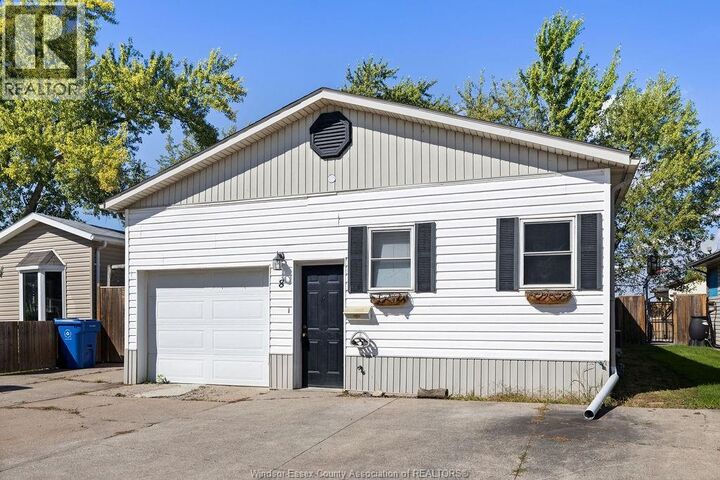 Property Photo:  8 Spruce  ON N0R 1J0 