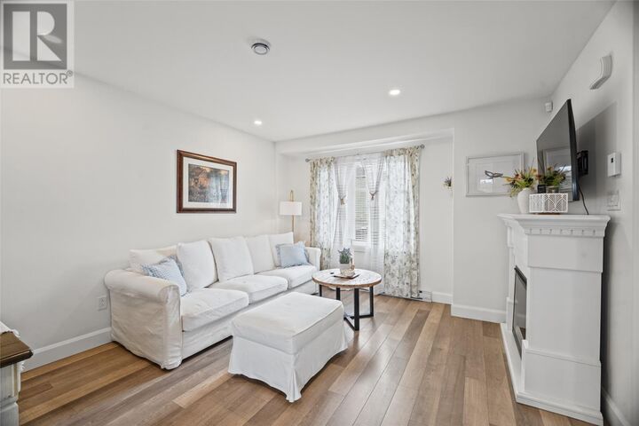 Property Photo:  10 Glendale Court  NL A1N 1M9 