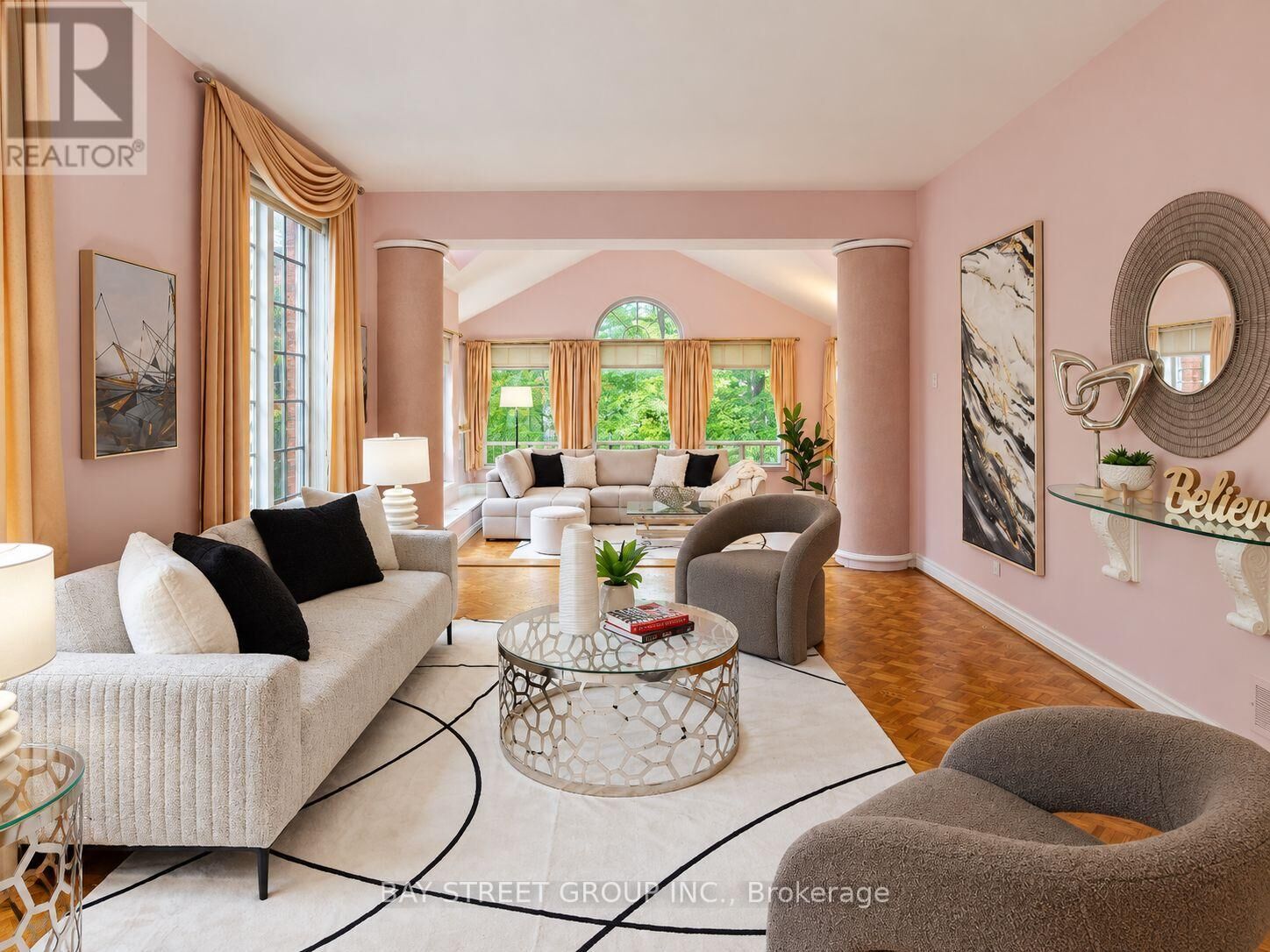 Property Photo:  6 Hunt Club Court  ON L3T 7L4 