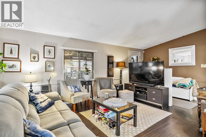 Property Photo:  720 Commonwealth Road 99  BC V4V 1R7 