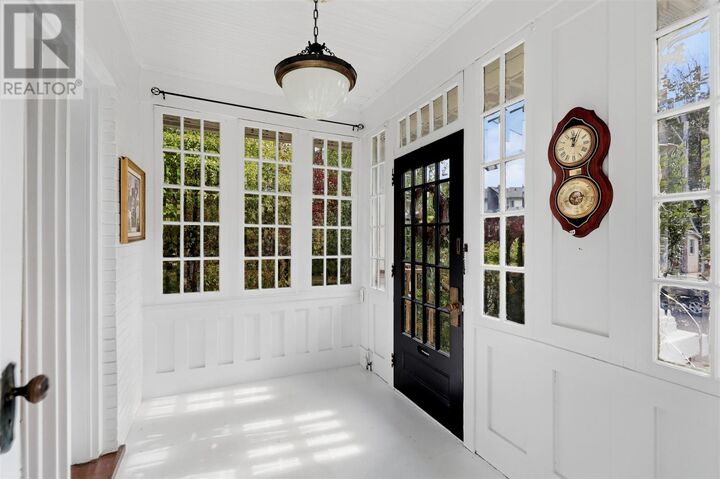 Property Photo:  40 Euclid Rd  ON P6B 1A2 