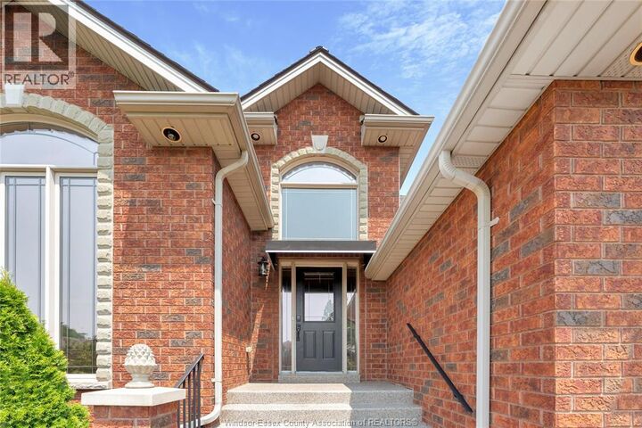 Property Photo:  80 Whelan Drive Main Unit  ON N9V 4B6 
