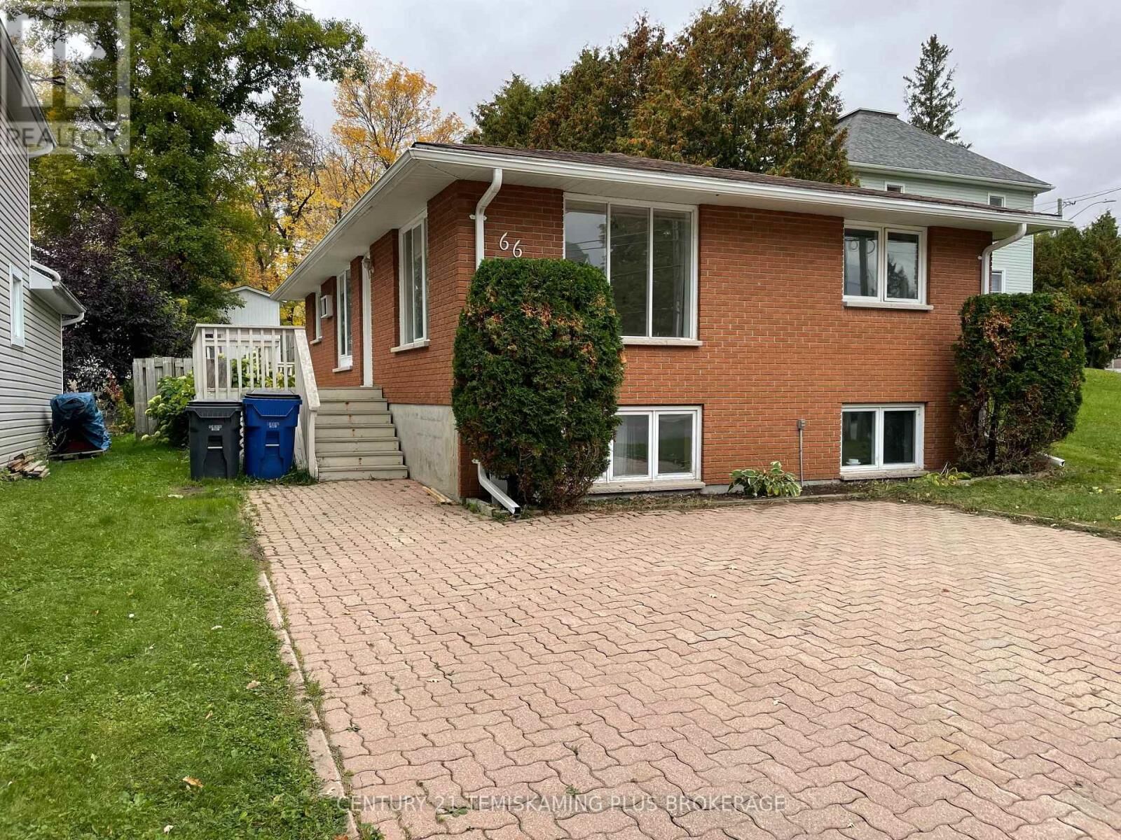 Property Photo:  66 Wellington Street  ON P0J 1P0 