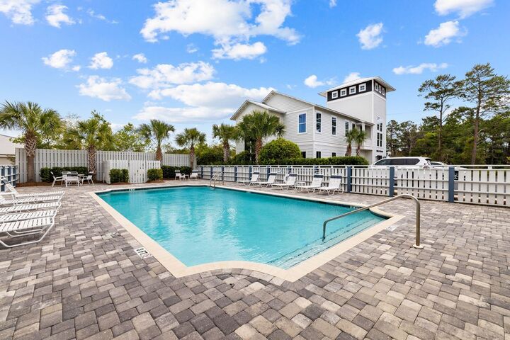 Property Photo:  4923 E County Highway 30A D103  FL 32459 
