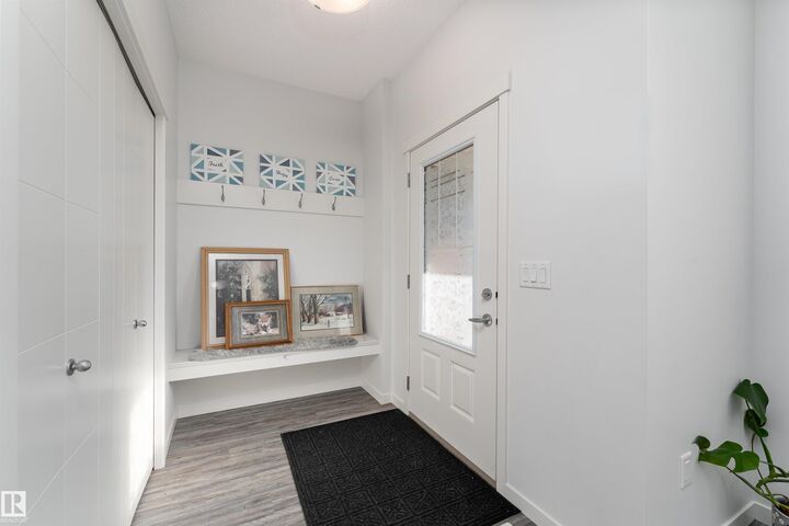 Property Photo:  577 Ebbers Way NW  AB T5Y 3T8 