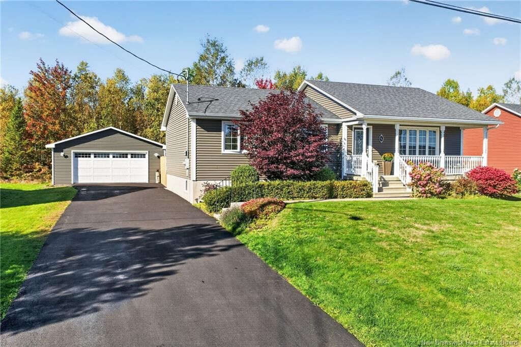 Property Photo:  66 Squire Avenue  NB E1B 0N2 