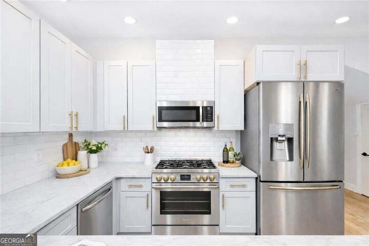 Property Photo:  976 Linam Avenue SE  GA 30315 
