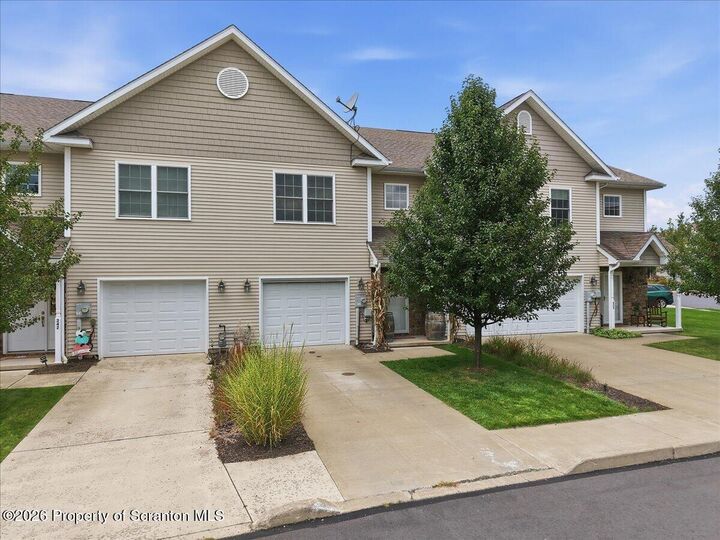 Property Photo:  324 Shadow Wood Circle  PA 18403 