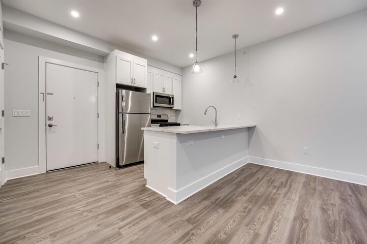 Property Photo: 658 Grand St 404 NJ 07304