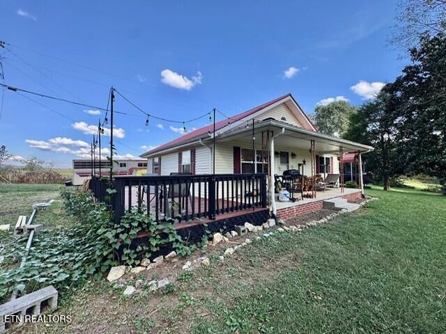 Property Photo:  1511 Giles Hollow Rd  VA 24281 