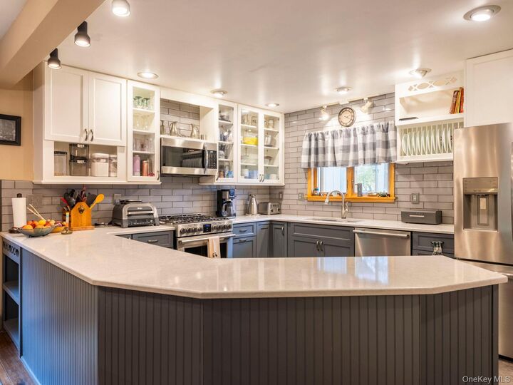 Property Photo: 82 Rondout Harbor NY 12466