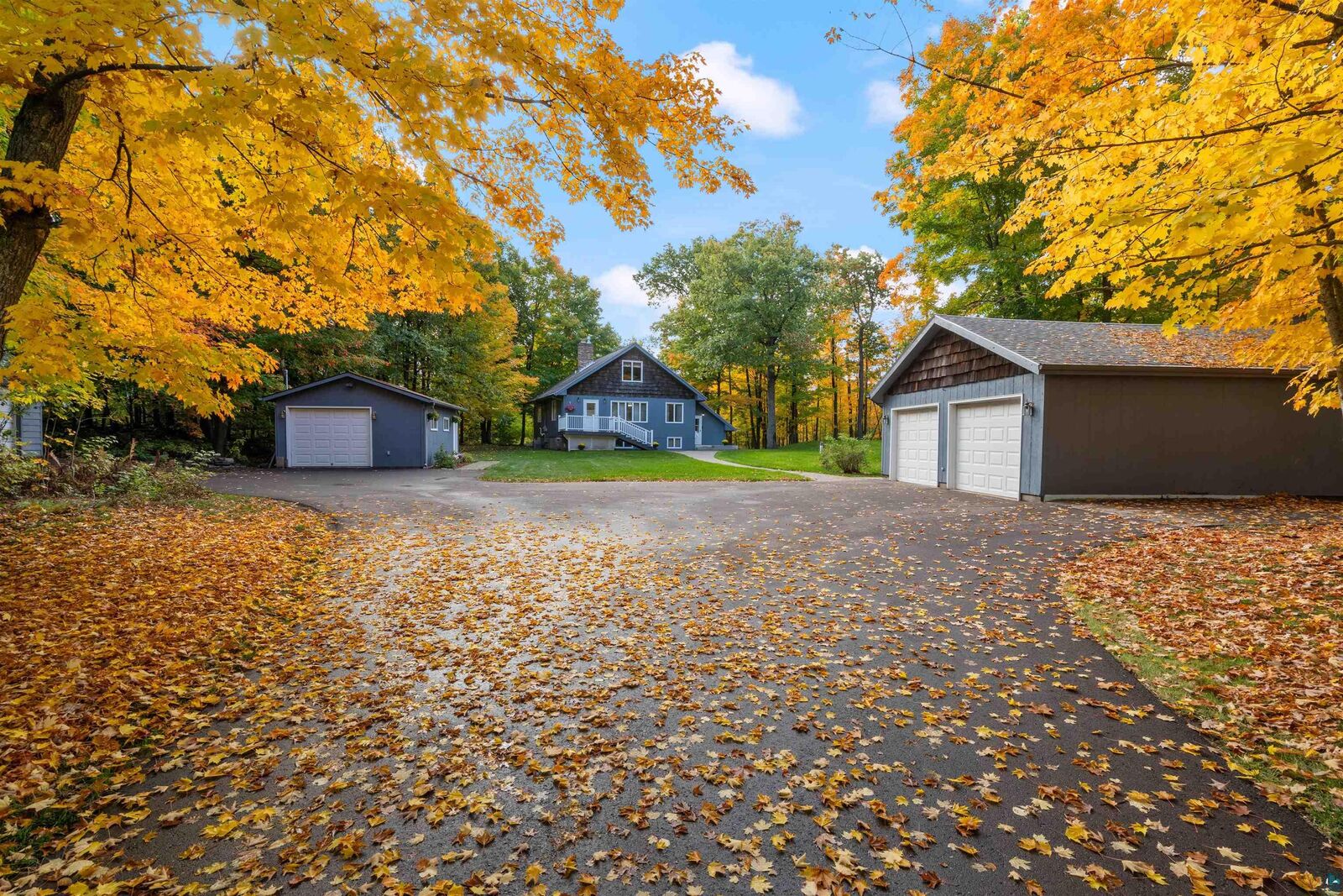 Property Photo:  2010 Norton Rd  MN 55803 