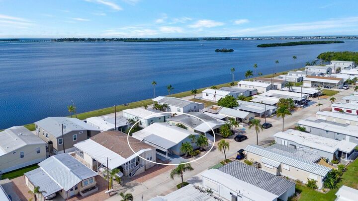 Property Photo:  10315 Cortez Road W 7F  FL 34210 