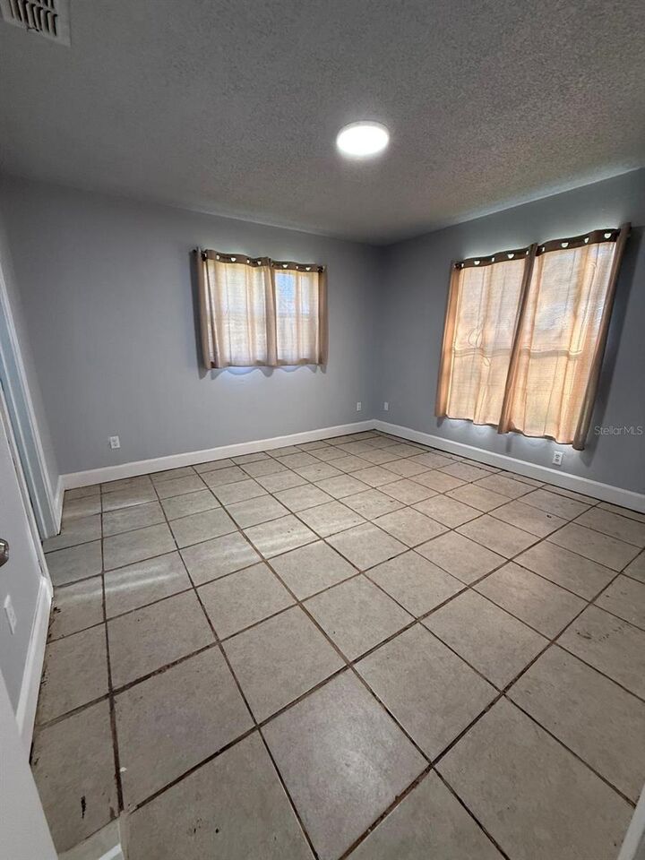 Property Photo:  641 Conroy Street  FL 32805 