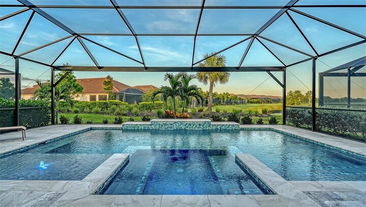 Property Photo: 15015 Verole Place FL 34211