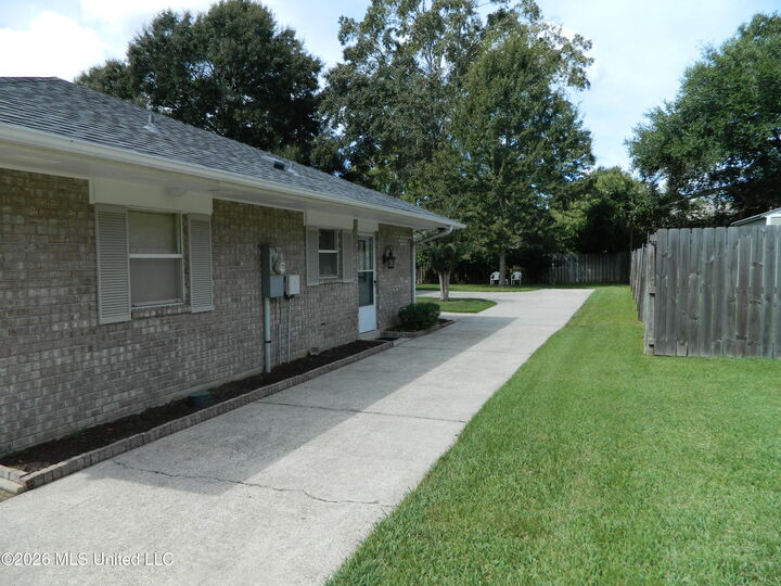 Property Photo:  7929 Hilo Way  MS 39525 