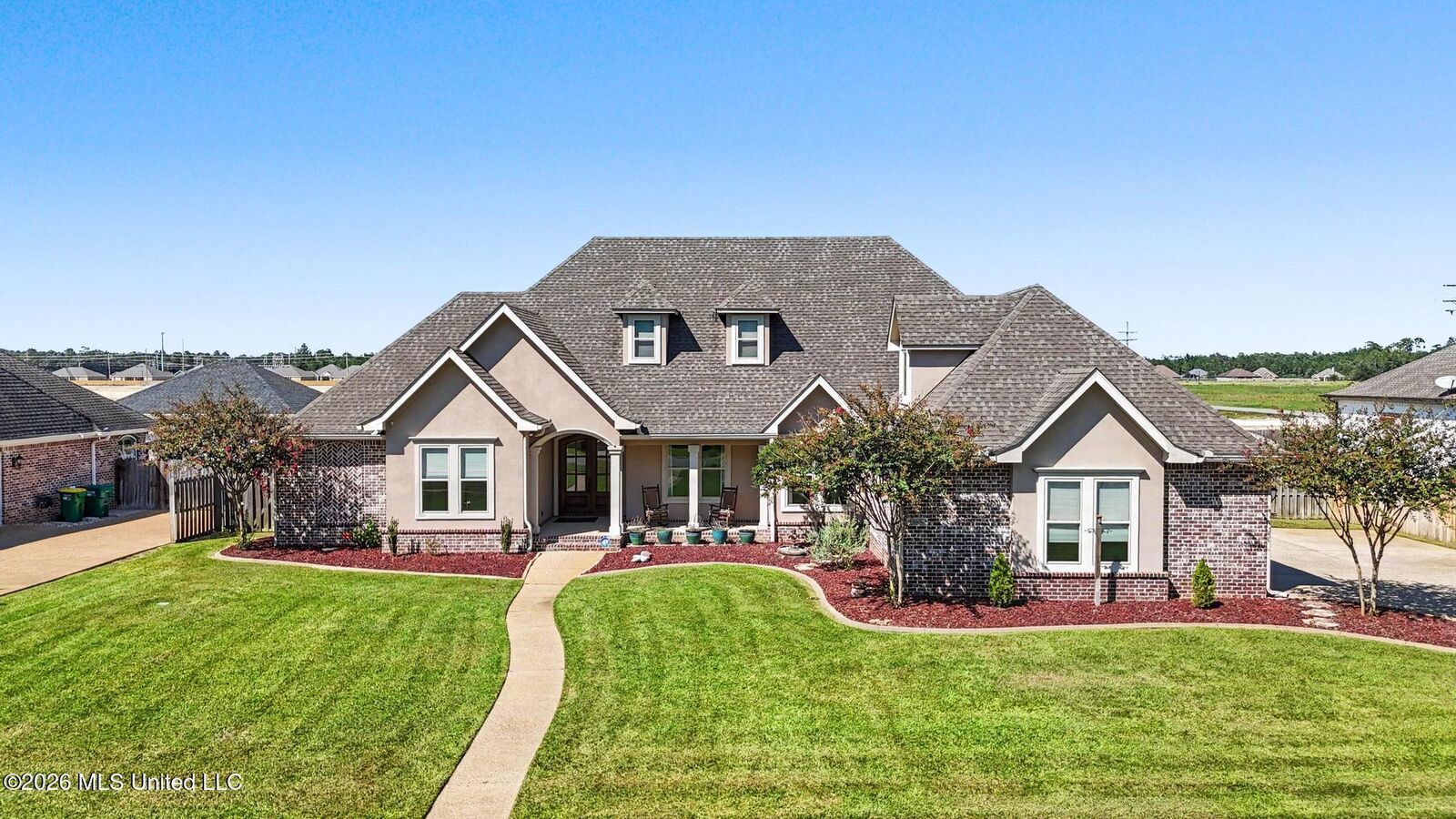 Property Photo:  3008 Oakleigh Circle  MS 39564 