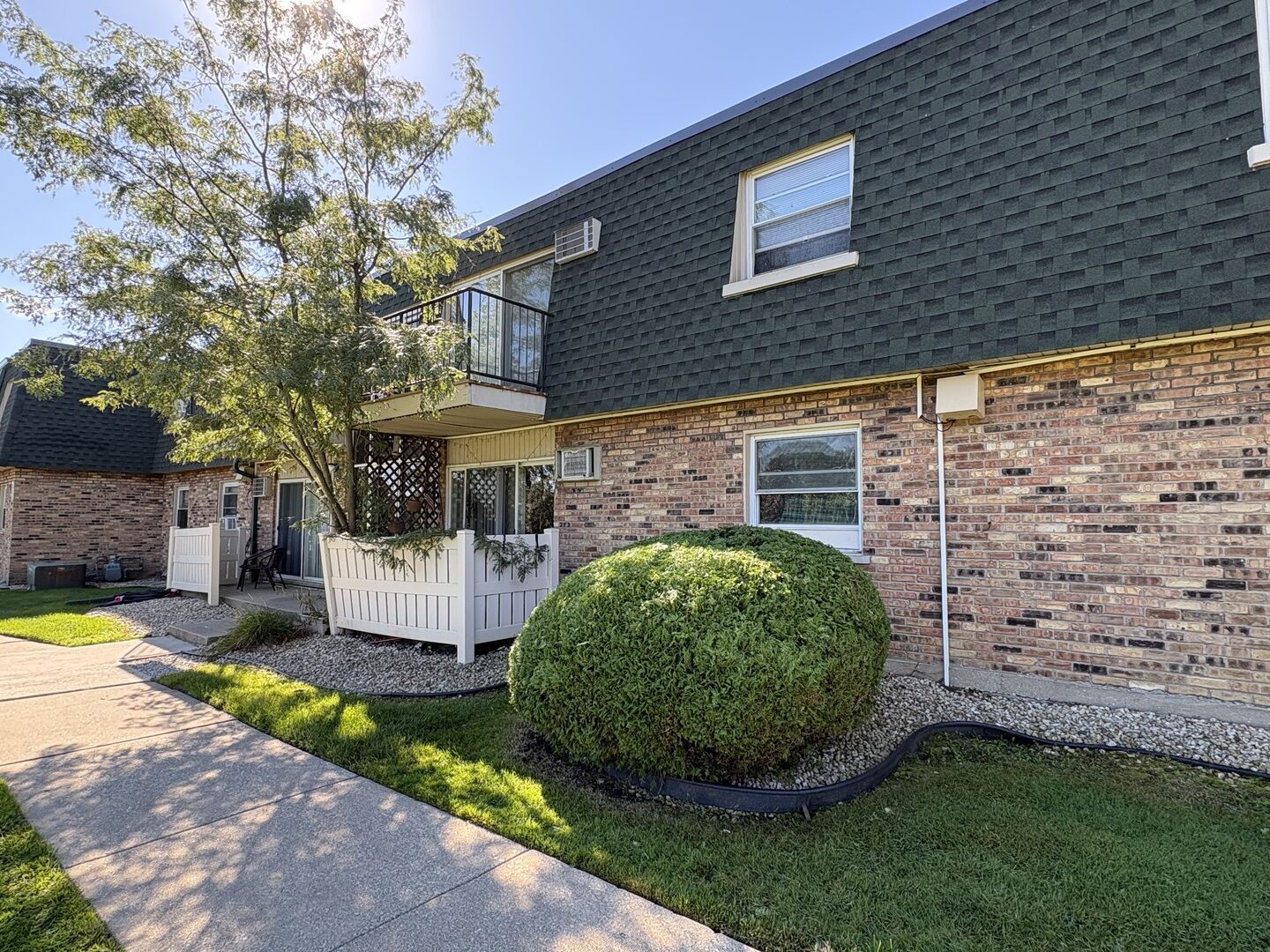 Property Photo: 8431 W 99th Terrace 206 IL 60465