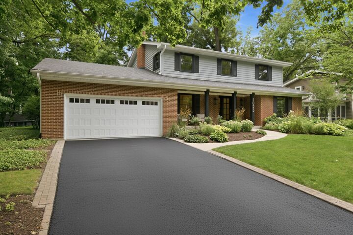 Property Photo: 1025 Elizabeth Avenue IL 60540
