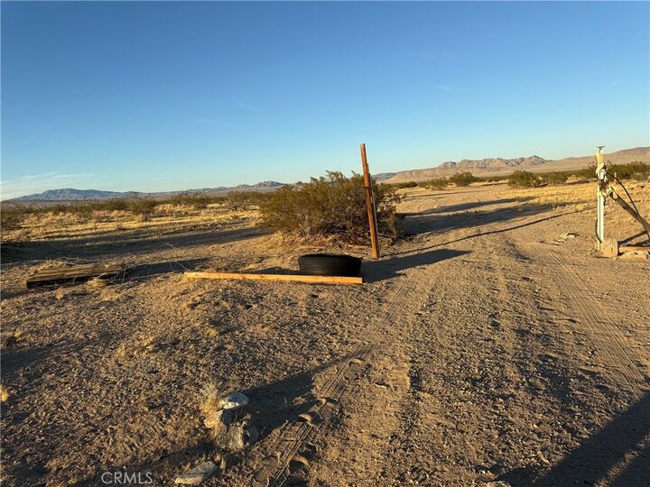 Property Photo:  5 Swanee Road  CA 92356 