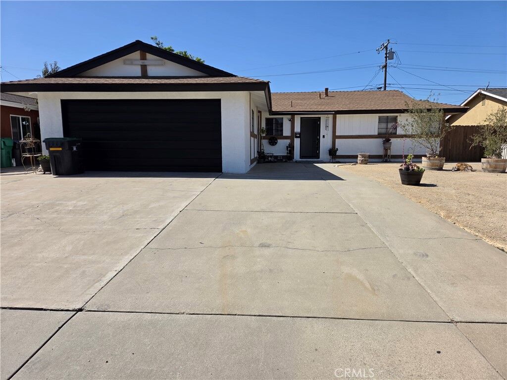 Property Photo:  1659 Concord Avenue  CA 93454 