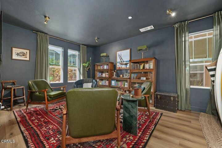 Property Photo:  525 Coconut Lane  CA 93015 