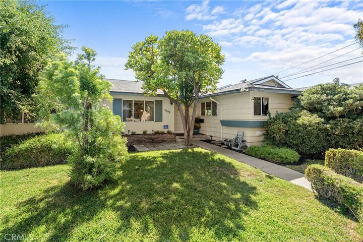 Property Photo:  2040 W Embassy Ave  CA 92804 