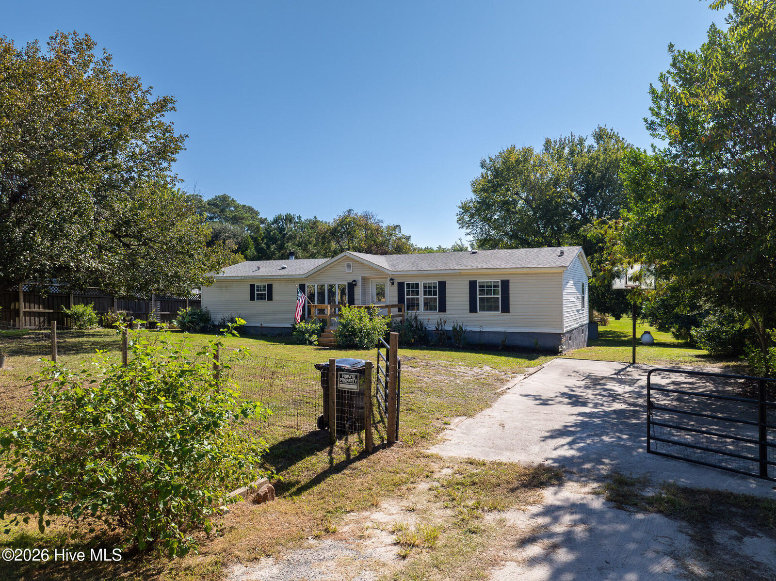 Property Photo:  1608 Patsy Lane  NC 28405 