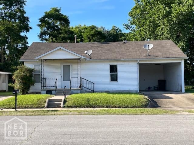 Property Photo: 505 E Poplar Street AR 72450