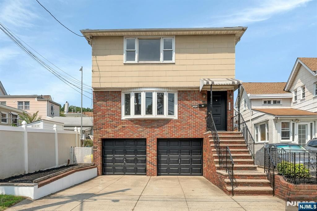 Property Photo:  502 Cross Street 1  NJ 07029 