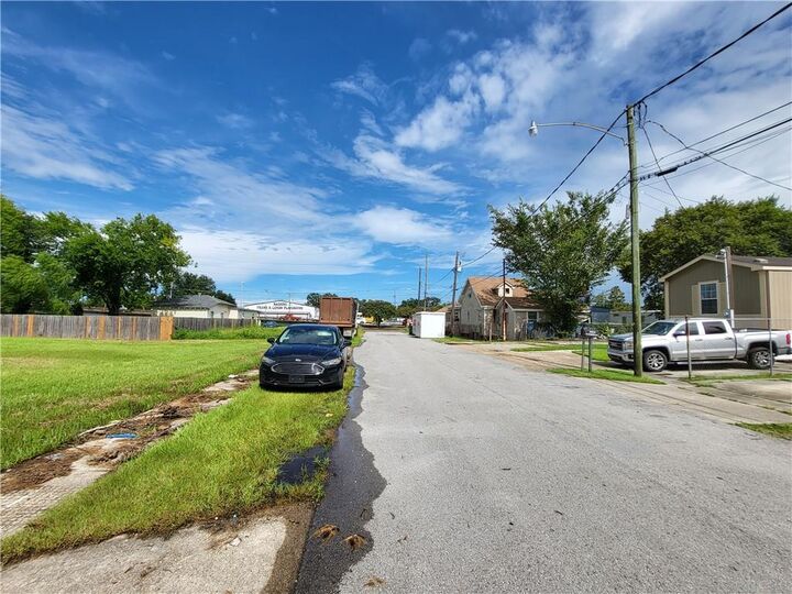 Property Photo: 3023 Sam Lenox Street LA 70121
