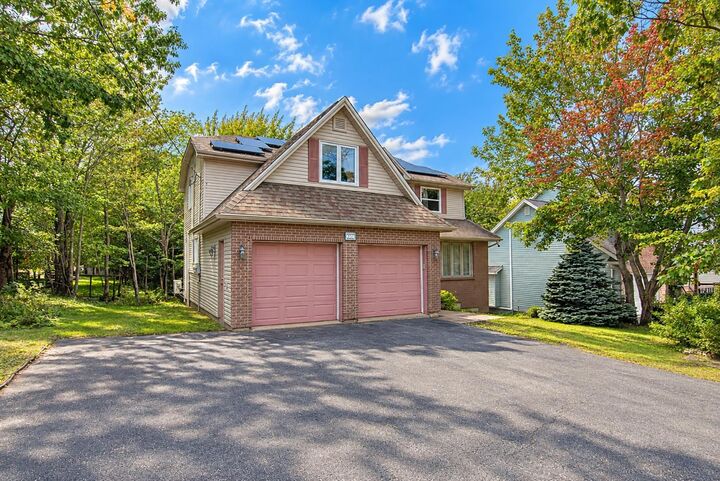 Property Photo:  53 Oceanview Drive  NS B4A 4C4 
