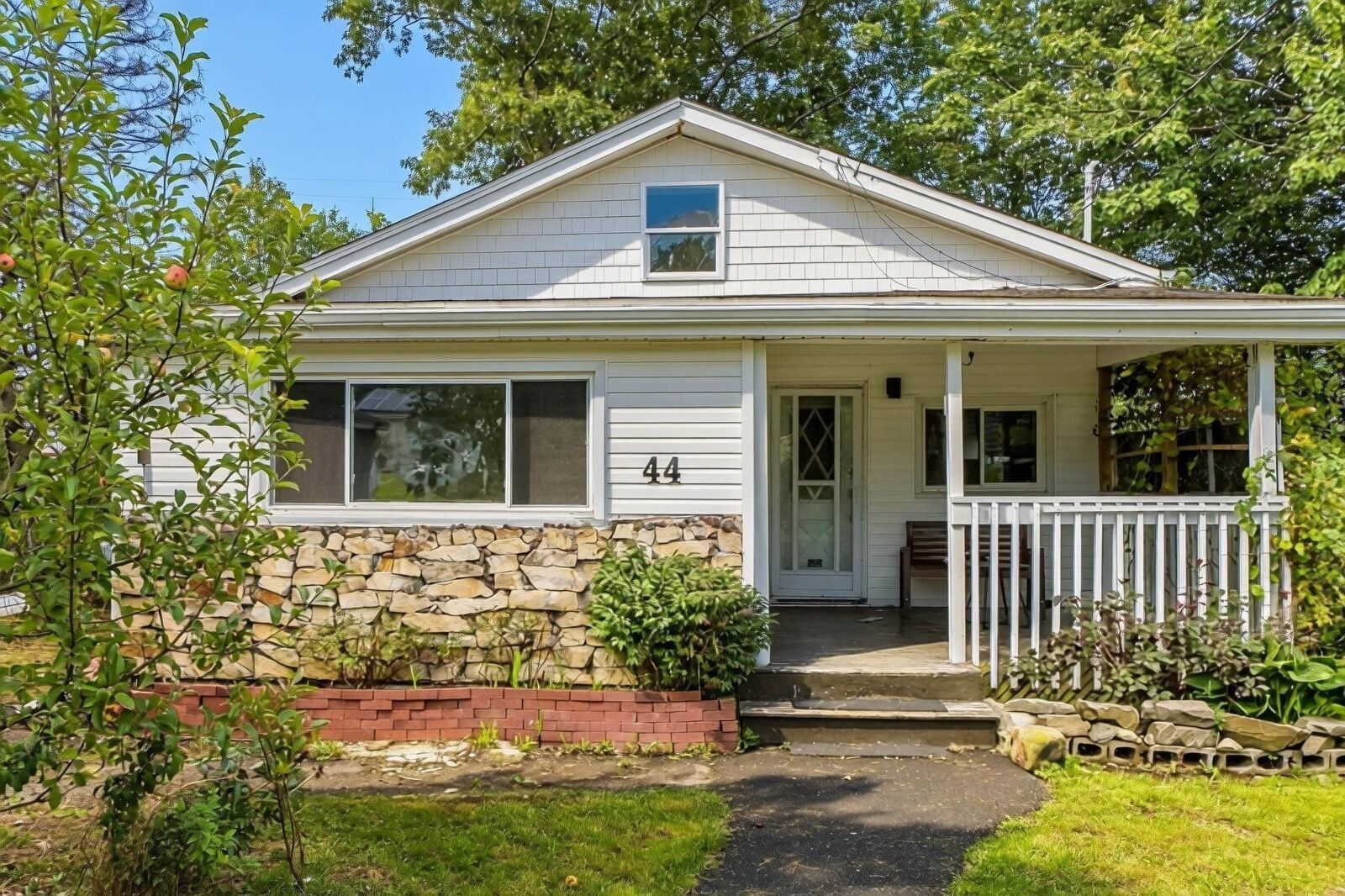 Property Photo:  44 Courtney Road  NS B3A 4B8 
