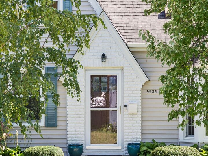 Property Photo: 5525 Upton Avenue S MN 55410
