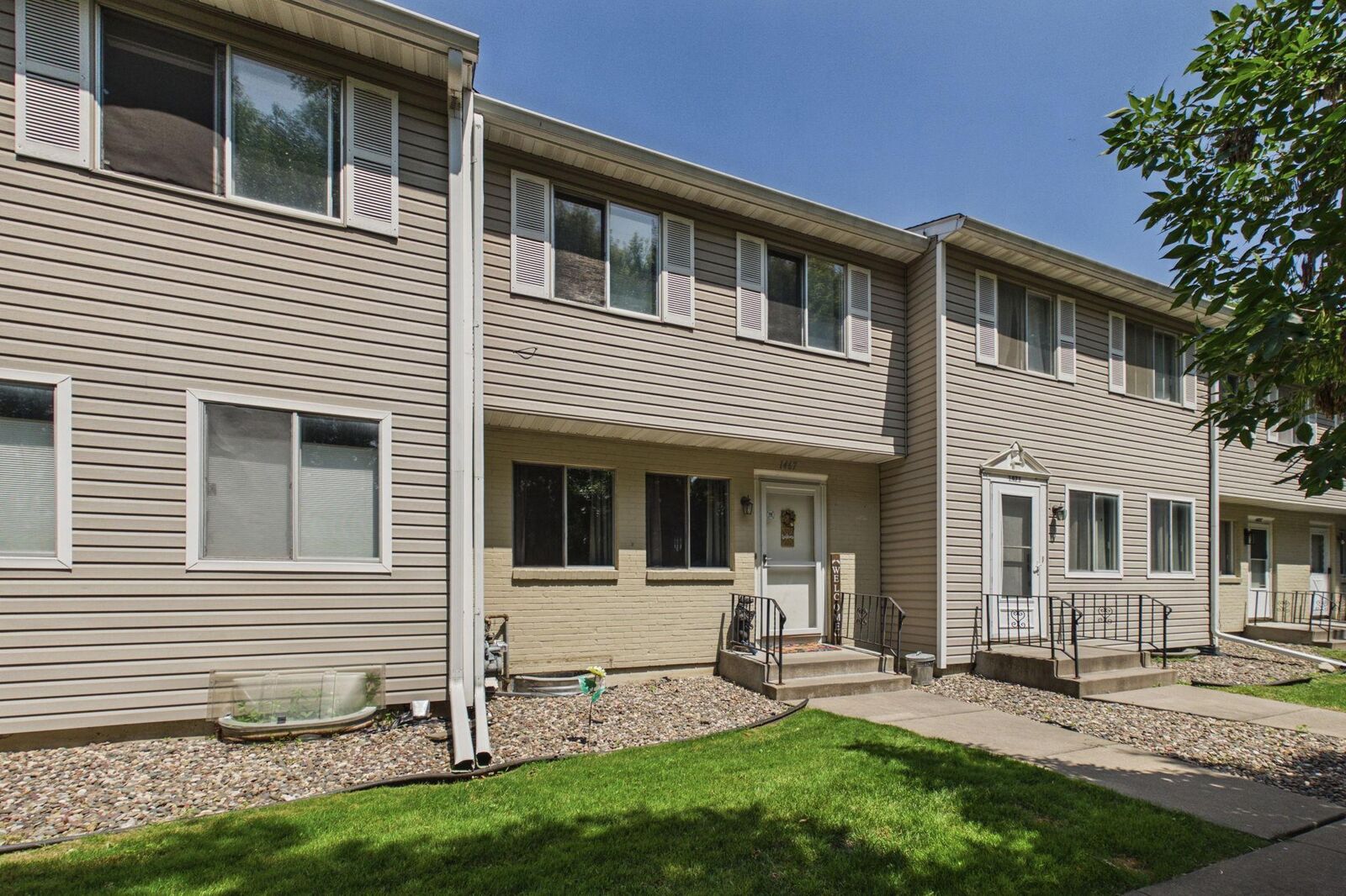 Property Photo:  1467 Goodwin Avenue N  MN 55128 