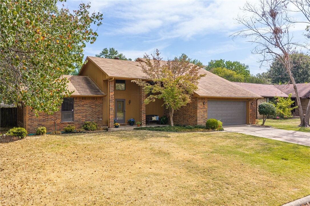 Property Photo:  5 Brentwood Circle  AR 72908 
