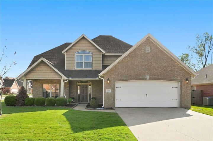 Property Photo: 2215 S 18th Place AR 72758