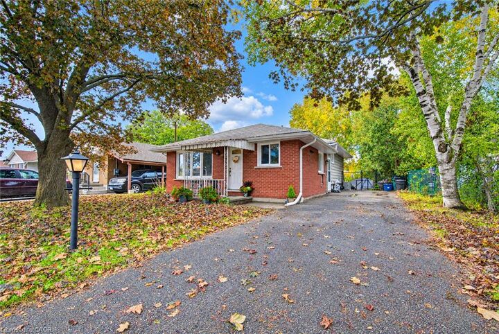 Property Photo:  104 Weichel Street  ON N2M 2A6 