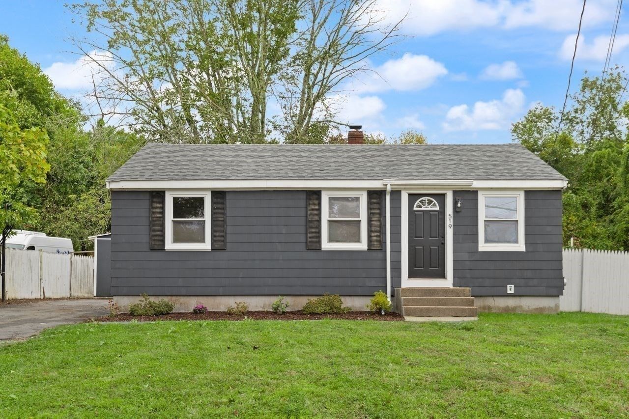 Property Photo:  519 Turnpike St  MA 02375 