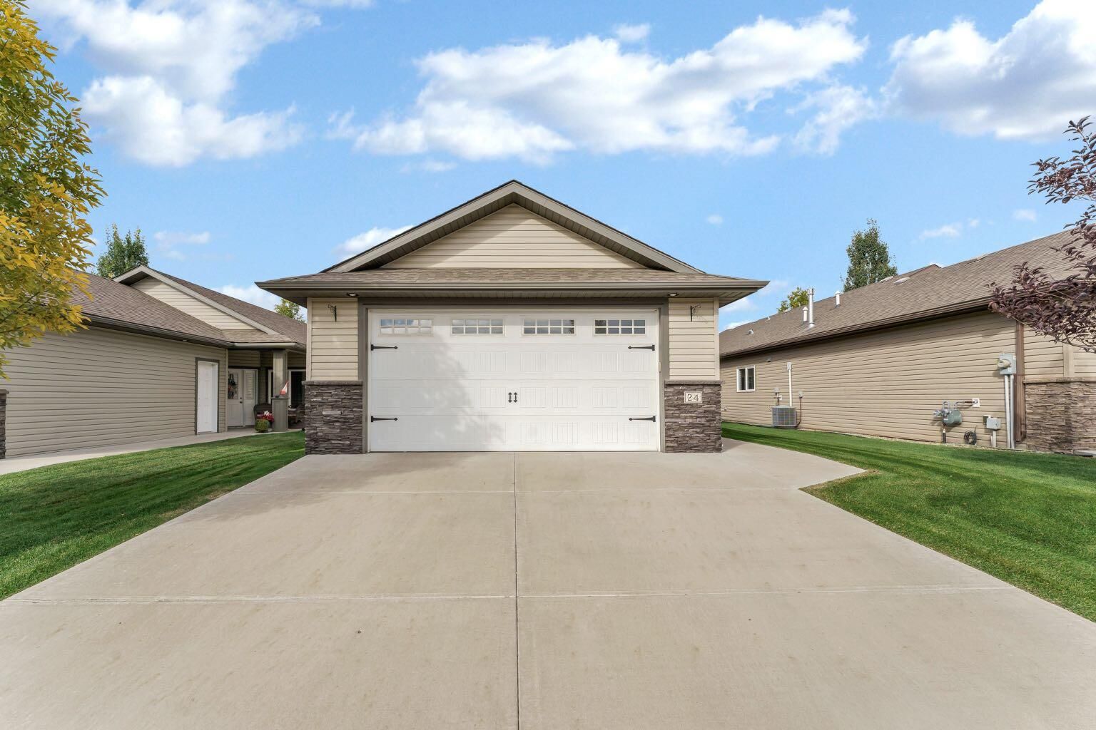 Property Photo: 24 Wheatland Drive SE AB T1B 0M8