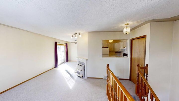 Property Photo:  9406 100 Avenue B  AB T8V 0S9 