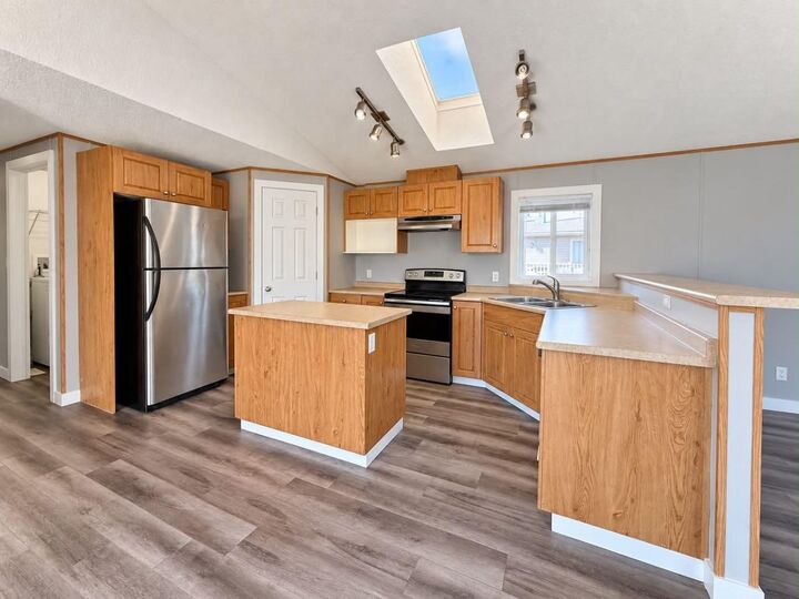 Property Photo:  264 Mawdsley Crescent  AB T0E 0Y0 