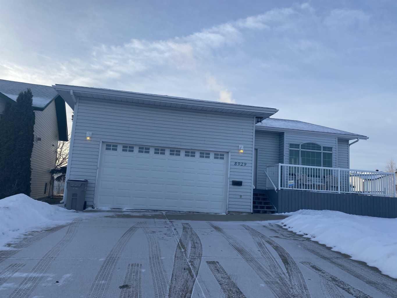 Property Photo:  8929 108 Avenue  AB T8X 1J9 