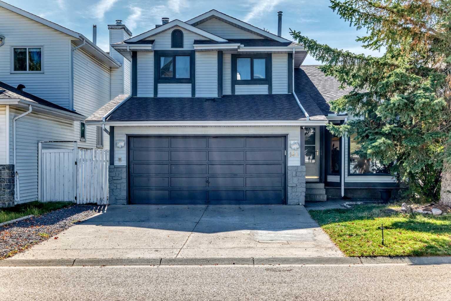 Property Photo:  144 Hawkdale Close NW  AB T3G 2Z9 